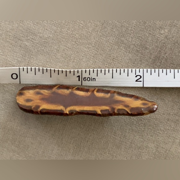 🔴Hand Crafted Wooden Surfboard pin Brooch Vintage - Picture 4 of 5